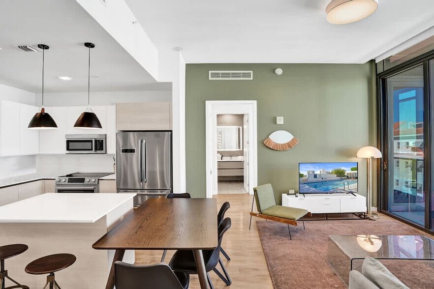 Building Photo - 1220 17th St