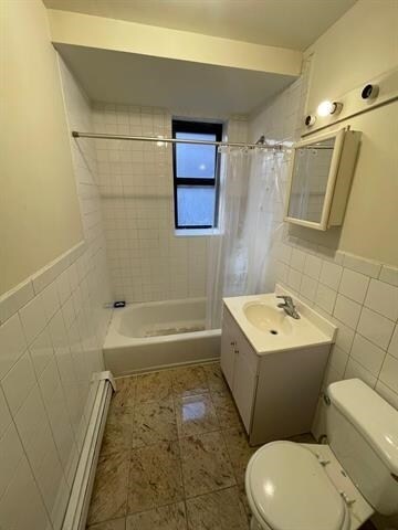 Building Photo - 220 Stegman St