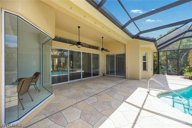 Building Photo - 25820 Creekbend Dr