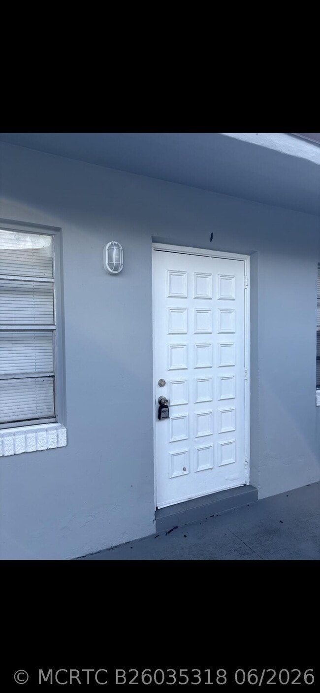 Building Photo - 4031 NW 30th Terrace