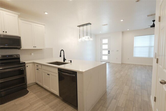 Building Photo - 2272 Centerra Loop