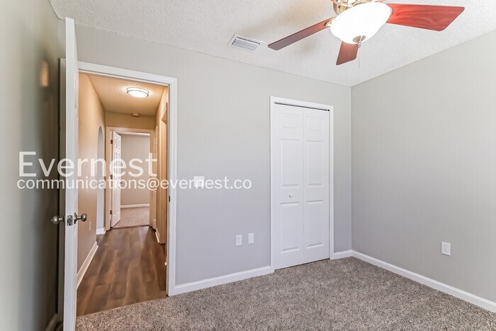 Building Photo - 1108 Jayhil Dr