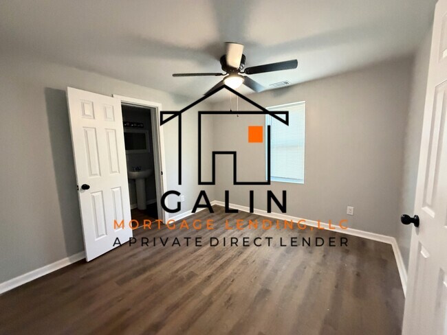 Building Photo - 602 W 61st St