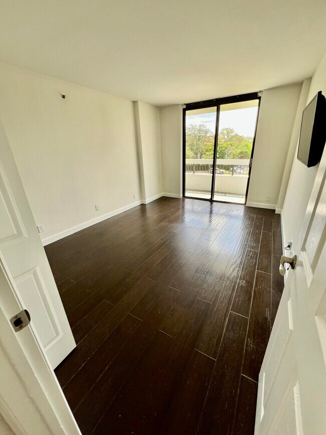 Building Photo - 23200 Camino Del Mar