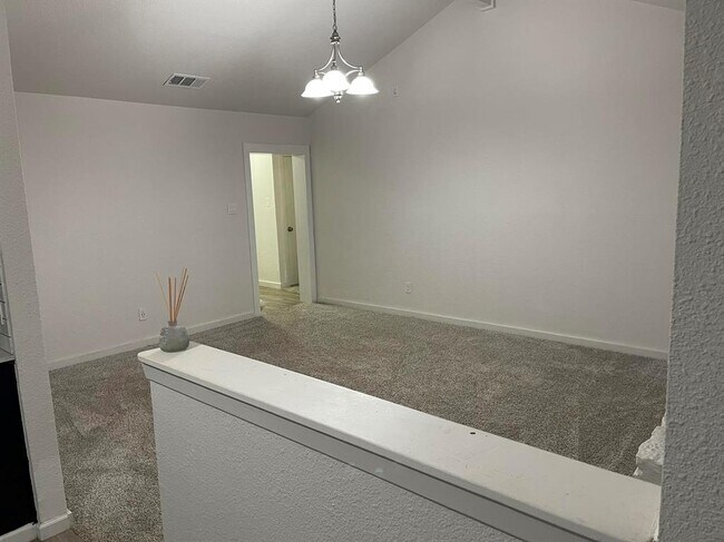 Building Photo - 3422 Danville Dr
