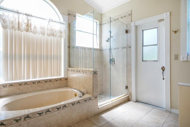 Building Photo - 458 Lytton Cir