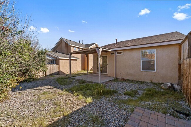 Building Photo - 8415 Cedarcroft Rd NW