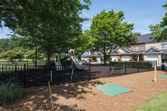 Building Photo - "Charming 2-Bed Oasis with Elegant Hardwoo...