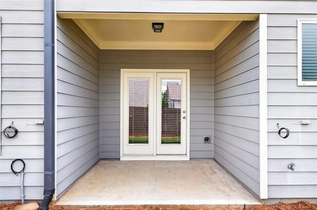Building Photo - 5524 Garens Way