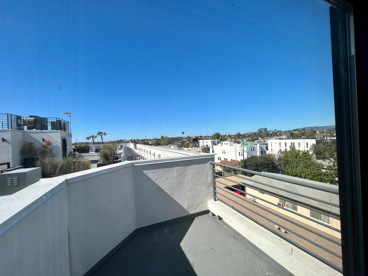 Building Photo - 3743 Midvale Ave