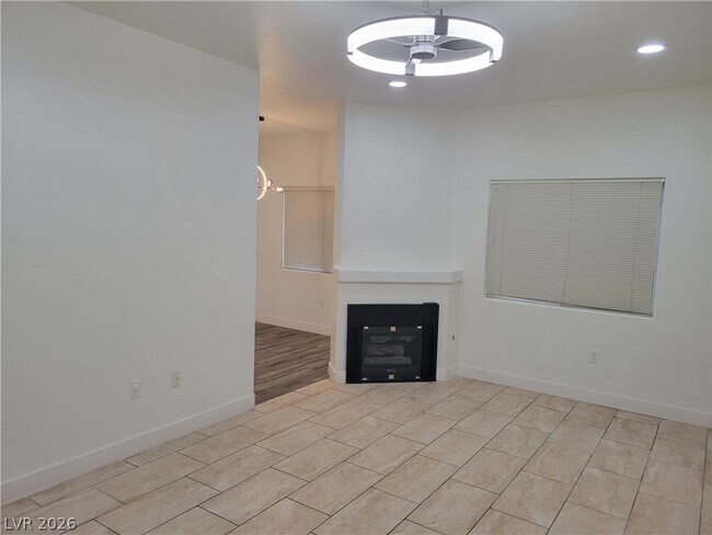 Building Photo - 2117 Echo Bay