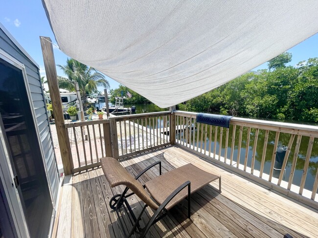 Building Photo - 2581 Oleander St