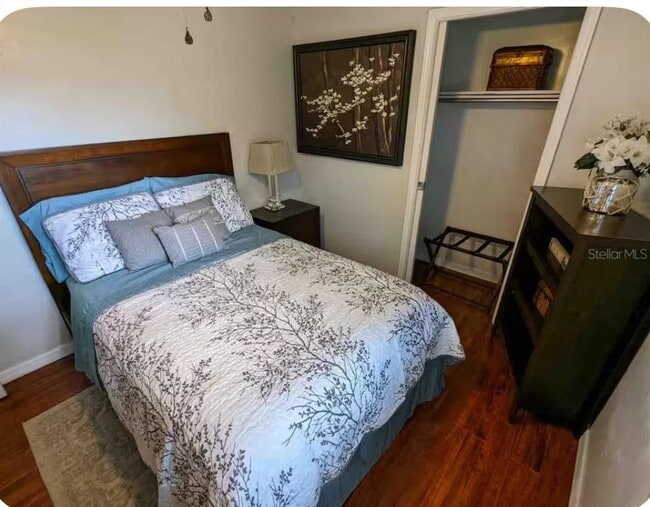 Building Photo - 2521 Lorraine St