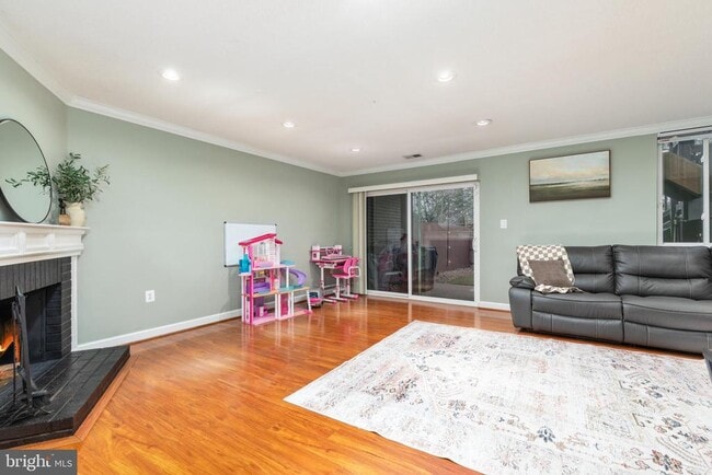 Building Photo - 4920 Herkimer St