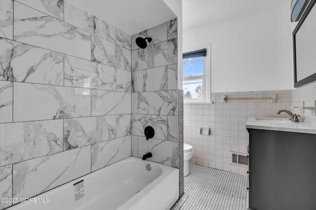 Building Photo - 97 Monmouth Ave