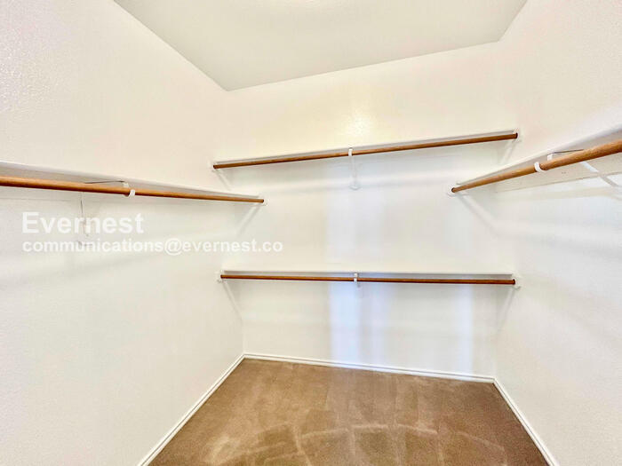 Building Photo - 10009 Bull Run