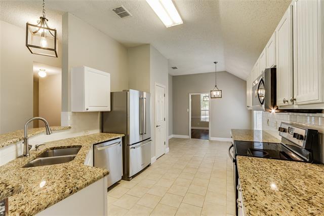 Building Photo - 1615 Shadow Crest Dr