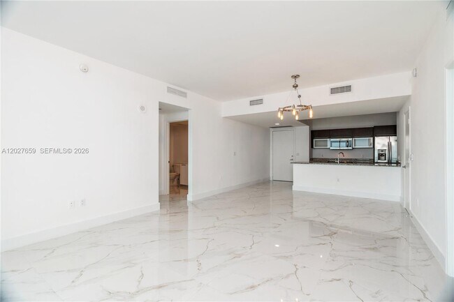 Building Photo - 951 Brickell Ave