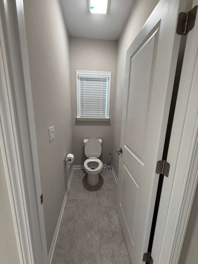 Building Photo - 128 Reids Cv Dr