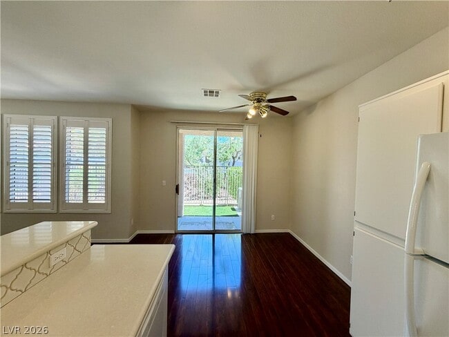Building Photo - 251 S Green Valley Pkwy