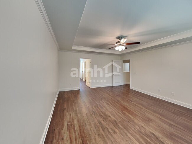 Building Photo - 5964 Hagar Vly Dr