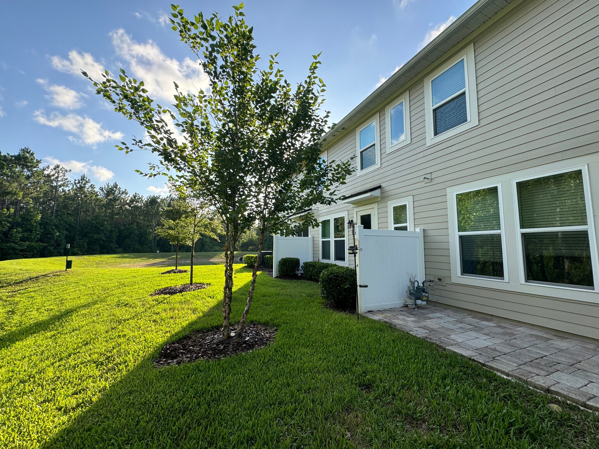 Building Photo - 11160 Minnetta Ct