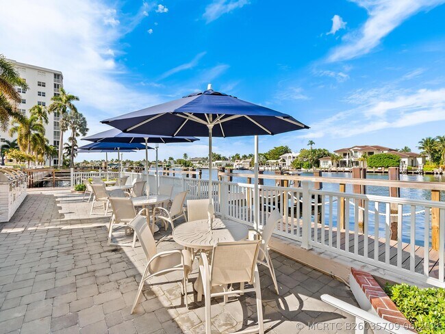 Building Photo - 3300 S Ocean Blvd