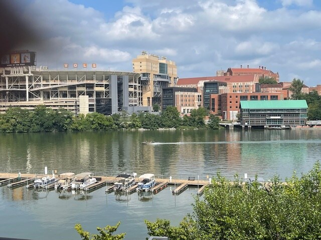 Building Photo - 445 W Blount Ave