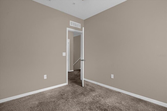 Building Photo - 2144 Betsy Ross Ln
