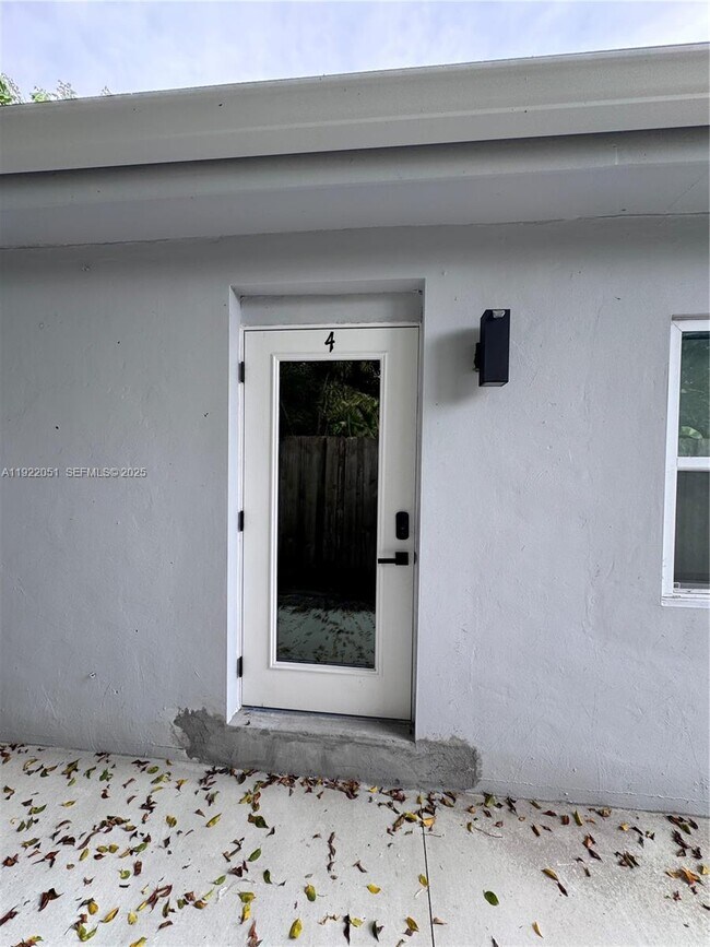 Building Photo - 2353 SW 11th Terrace