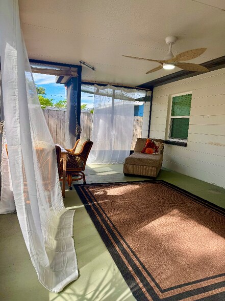 Building Photo - 4916 26th Ave S