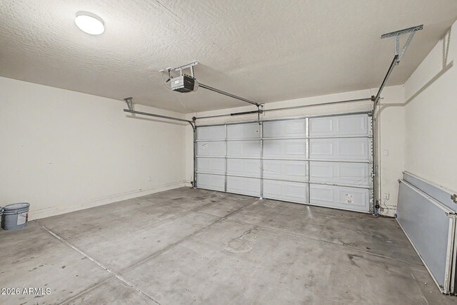 Building Photo - 2435 E Olivine Rd