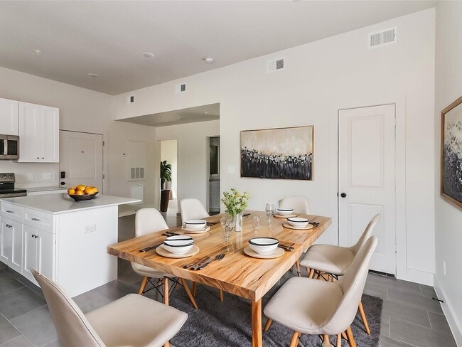 Building Photo - 7806 Clearview St