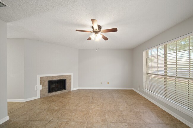 Building Photo - 2808 Grants Lake Blvd