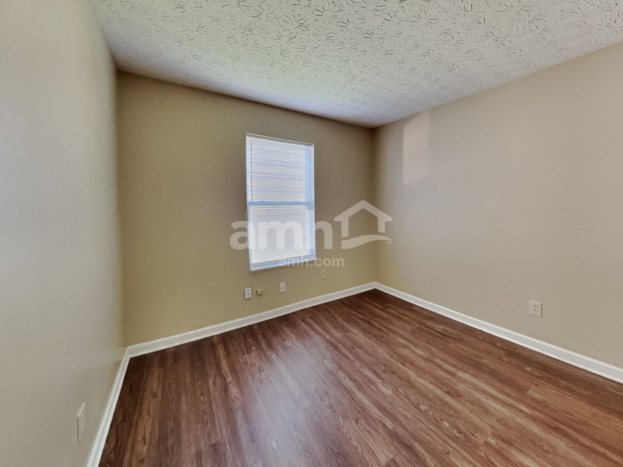 Building Photo - 6104 Lake Freeman Dr