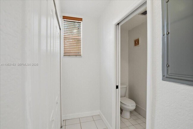 Building Photo - 4435 SW 160th Ave