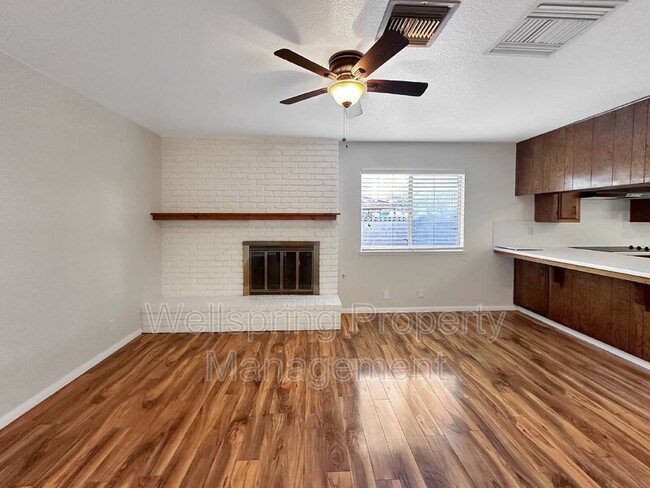 Building Photo - 1201 N Erwin St