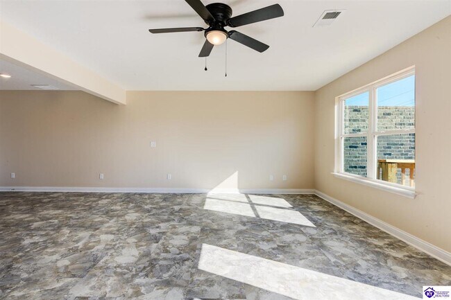 Building Photo - 203 Dixon Cir