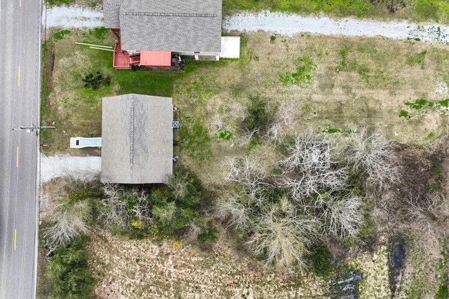 Building Photo - 343 Henderson Ave