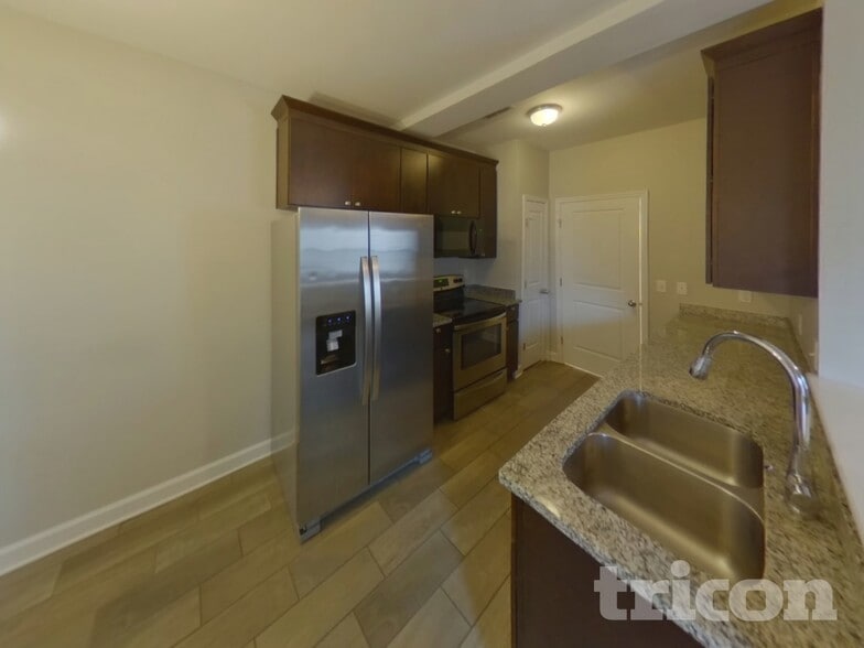 Building Photo - 2169 Cason Ln