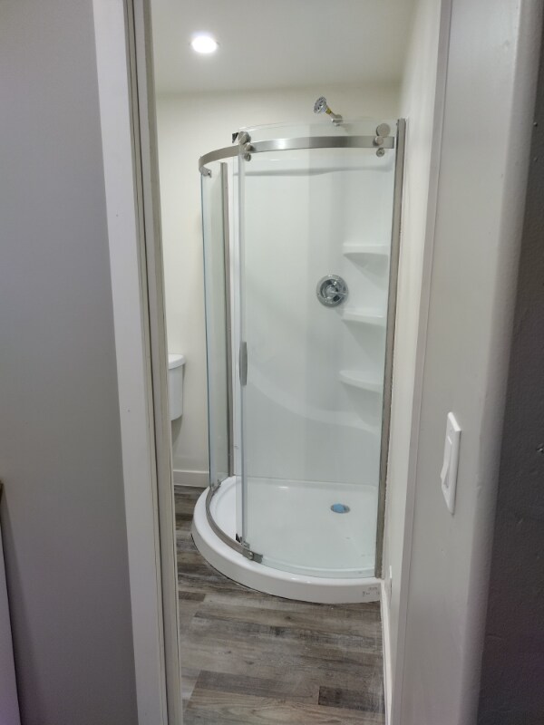 Building Photo - 16526 Chestnut St