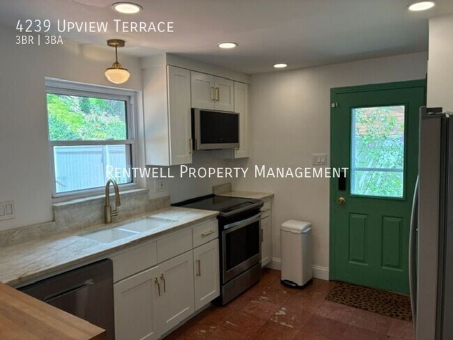 Building Photo - 4239 Upview Ter