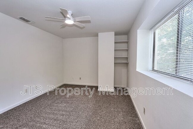 Building Photo - 5848 Alorn Ln