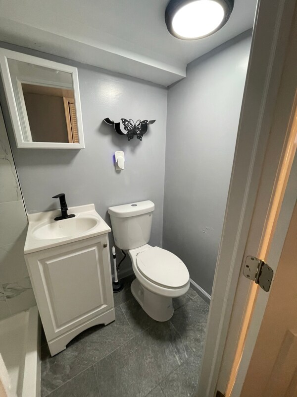 Building Photo - 204 34th St NE