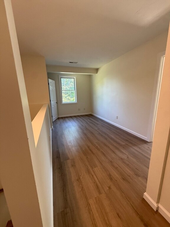 Building Photo - 28 Crestview Dr