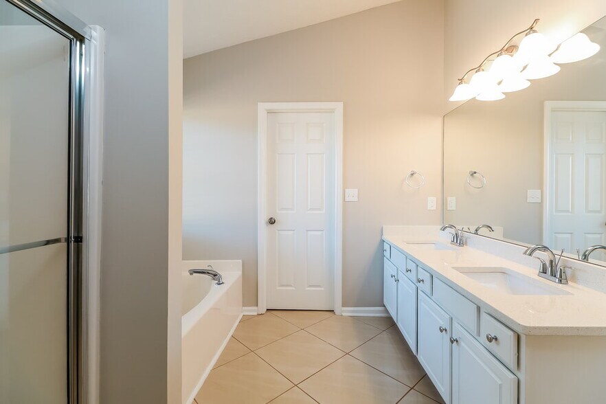 Building Photo - 30 Avonlea Dr