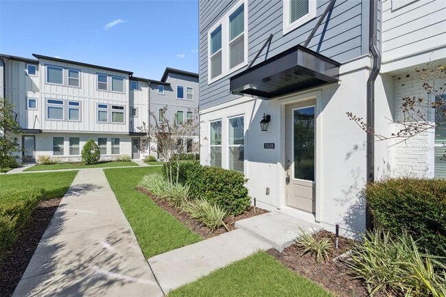 Building Photo - 12620 Willstatter Ave