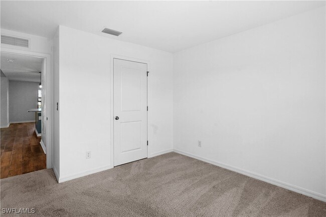Building Photo - 862 Winwood Cir