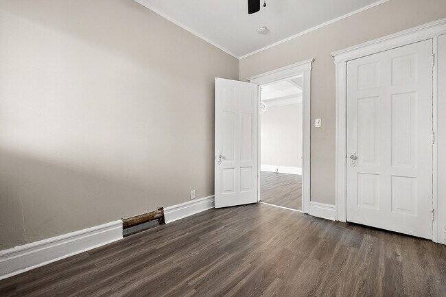 Building Photo - 68 E Willis St