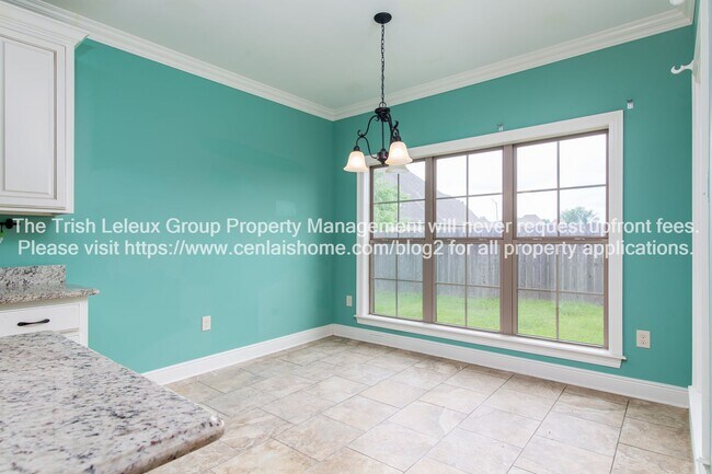 Building Photo - 5228 Bluebird Ln